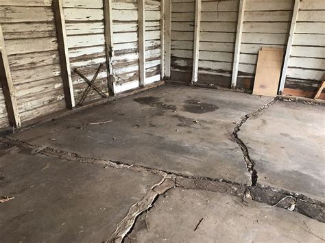 Heta Ämnen: Fixing A Damaged Garage Floor
